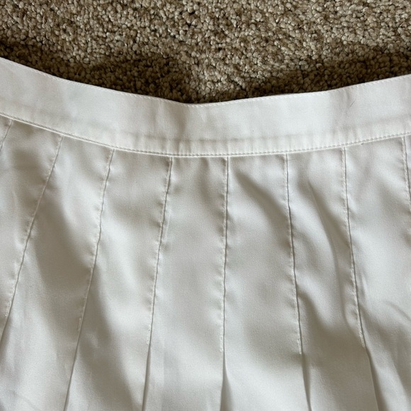 Prince White Pleated Tennis Skirt. Side buttons. Tennis prep. Pickleball. Preppy - Picture 4 of 9